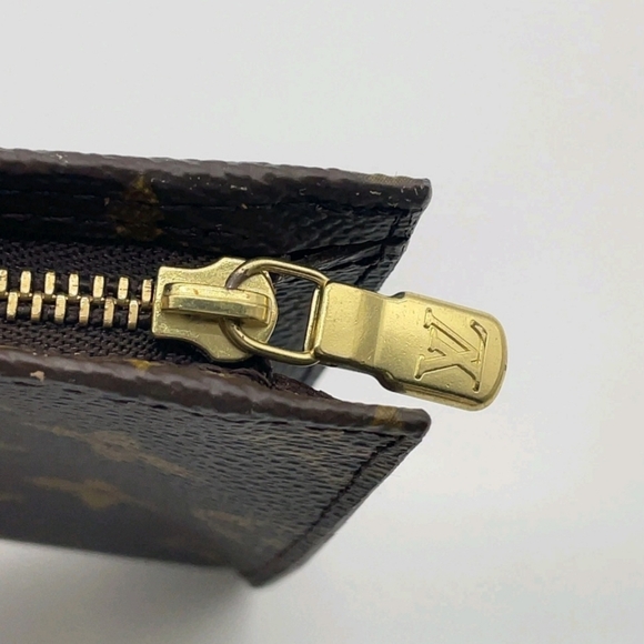 Authentic Louis Vuitton Monogram Pouch - Picture 10 of 14